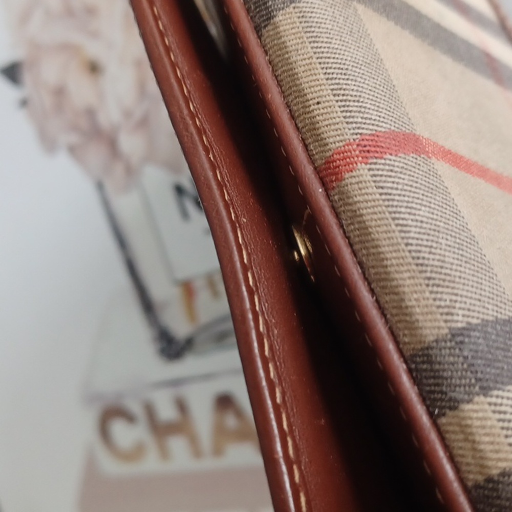 Vintage Burberry Nova Check Wallet - Picture 9 of 16
